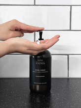 Load image into Gallery viewer, Surmanti Hand Creme - Persian Lime & Lemongrass - Natural Kitchen
