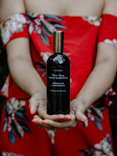 Load image into Gallery viewer, Surmanti Room Spray Odour Eliminator - Persian Lime & Lemongrass